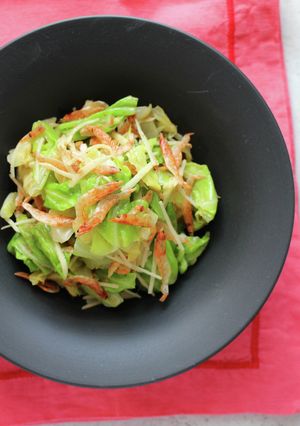 春キャベツと桜えびのごま味噌和え-レシピのメイン写真