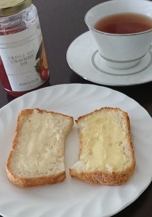 トーストでNZ産バターと国産バター比べ-レシピのメイン写真