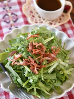 春菊とカリカリベーコンのやみつきサラダ-レシピのメイン写真