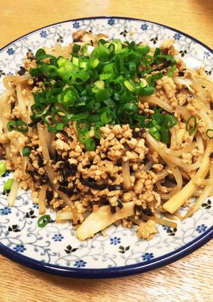 もやしと鶏ひき肉の炒め物-レシピのメイン写真