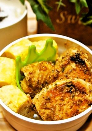 お弁当のおかず★しっとり胸肉マヨ粒マス焼-レシピのメイン写真