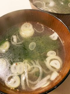 10分で完成!焼肉屋さんのわかめスープ-レシピのメイン写真