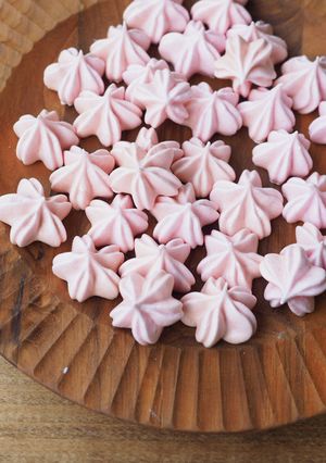 桜のメレンゲクッキー-レシピのメイン写真