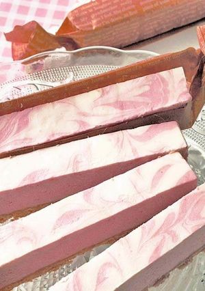 苺のマーブルチーズケーキ-レシピのメイン写真