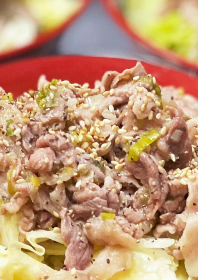 ネギにまみれたスゴ旨豚丼「バズレシピ」風-レシピのメイン写真