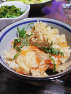 簡単!炊飯器で炊き込みご飯-レシピのメイン写真