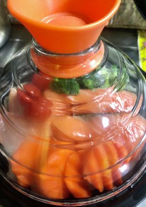 タジン鍋でサーモンの蒸し料理-レシピのメイン写真