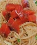 サーモンの刺身とえびのパスタ