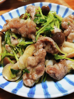 豚こま肉と豆苗のねぎ塩炒め-レシピのメイン写真