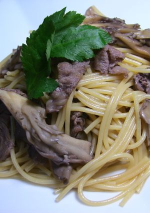 牛肉とまいたけのパスタ（にんにく醤油味）-レシピのメイン写真