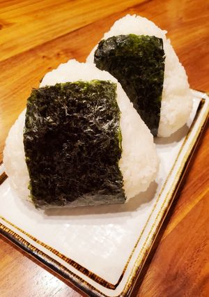 一番人気!!唐揚げマヨおにぎり-レシピのメイン写真