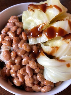 野菜もりもり!納豆キャベツ丼-レシピのメイン写真