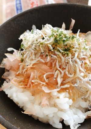 しらすと鰹節の簡単ごはん-レシピのメイン写真