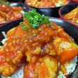 本当に鶏ムネ?疑惑の鶏ムネチリソース丼