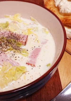 超簡単☆キャベツとベーコンのミルクスープ-レシピのメイン写真