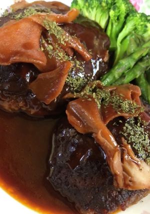 簡単玉ねぎたっぷりデミグラスハンバーグ-レシピのメイン写真