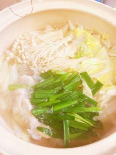 風邪予防に◎あったか水炊き風の鶏鍋-レシピのメイン写真
