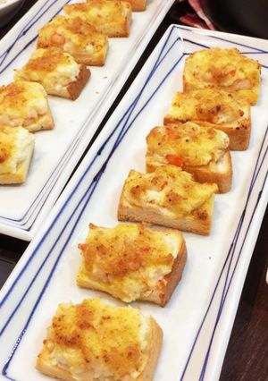 ぬって焼いたら、、で揚げない簡単エビパン-レシピのメイン写真