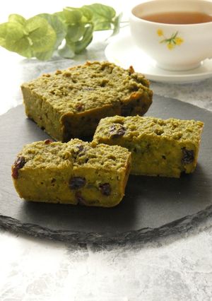 パン粉でレーズン抹茶ケーキ-レシピのメイン写真