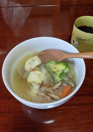 カリフラワーとブロッコリーの野菜スープ-レシピのメイン写真