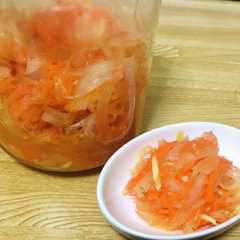 รูปของ 【作り置き】にんじんと玉ねぎのラペ