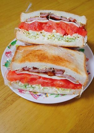 トマトとベーコンのサンドイッチ-レシピのメイン写真