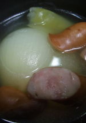 簡単丸ごと玉ねぎのスープ-レシピのメイン写真