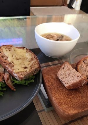 炊飯器で作る　うまみたっぷり鶏スープ-レシピのメイン写真
