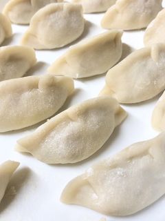水餃子 皮厚めのもちもちタイプ-レシピのメイン写真