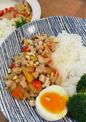 子どもも美味しい家族みんなでガパオライス-レシピのメイン写真