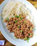 大豆ミートのピリ辛肉味噌もやし