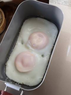 キャンプでメスティン目玉焼き-レシピのメイン写真