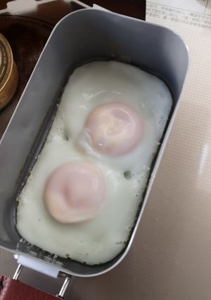 キャンプでメスティン目玉焼き-レシピのメイン写真
