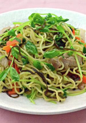 豆苗の塩こんぶバター焼きそば-レシピのメイン写真