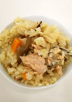 ホタテと鮭のミルキー混ぜご飯(乳和食)-レシピのメイン写真
