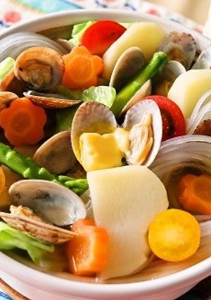 マロニーとあさりのコンソメバター鍋-レシピのメイン写真