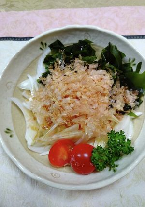 新玉ねぎのワカメおかか和え-レシピのメイン写真