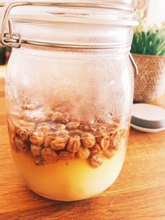 自家製レーズン酵母【クビンズ使用】-レシピのメイン写真