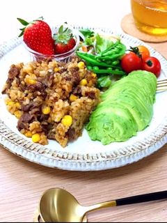 焼肉のたれで牛肉チャーハン★カフェ風簡単-レシピのメイン写真