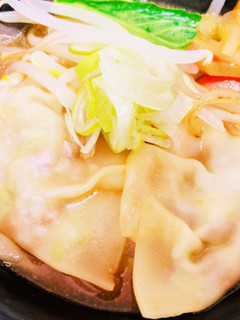 餃子の皮で!簡単納豆ワンタン味噌ラーメン-レシピのメイン写真