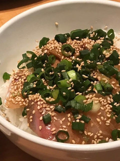 ブリのごま漬け丼にんにく風味-レシピのメイン写真