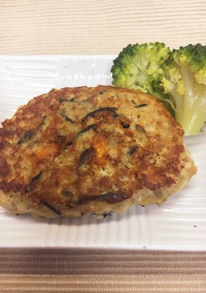1歳♡栄養満点ひじき野菜の豆腐ハンバーグ-レシピのメイン写真