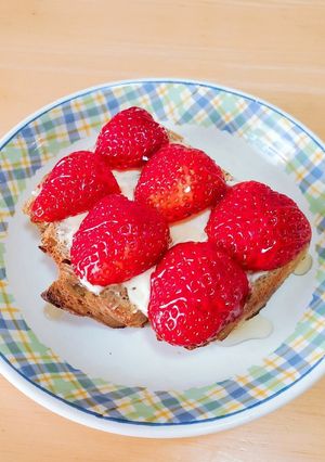いちごとクリームチーズ☆トースト-レシピのメイン写真