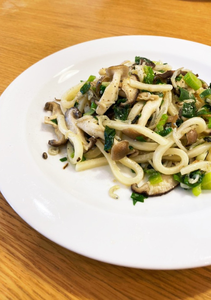 10分で完成！きのことバターの焼うどん-レシピのメイン写真