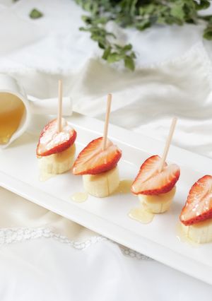 もうすぐ春♡簡単！バナナイチゴスティック-レシピのメイン写真