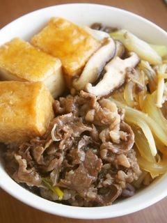 牛肉と絹揚げのすき焼き風煮♪少しの牛肉で-レシピのメイン写真