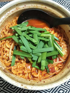 真っ赤なもつ鍋!シメはラーメンで!-レシピのメイン写真