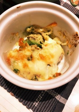 糖質制限☆アボカドチーズのココット焼き！-レシピのメイン写真
