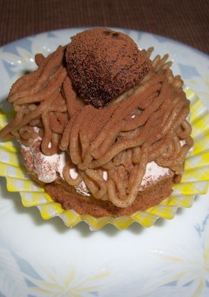 モンブランonチョコロール-レシピのメイン写真