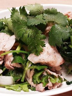 ワインに合う♪豚肉とパクチーの炒めもの-レシピのメイン写真